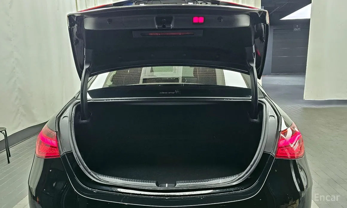 Фото 20 - Mercedes-Benz C-Class