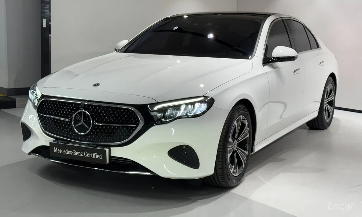 Фото 1 - Mercedes-Benz E-Class