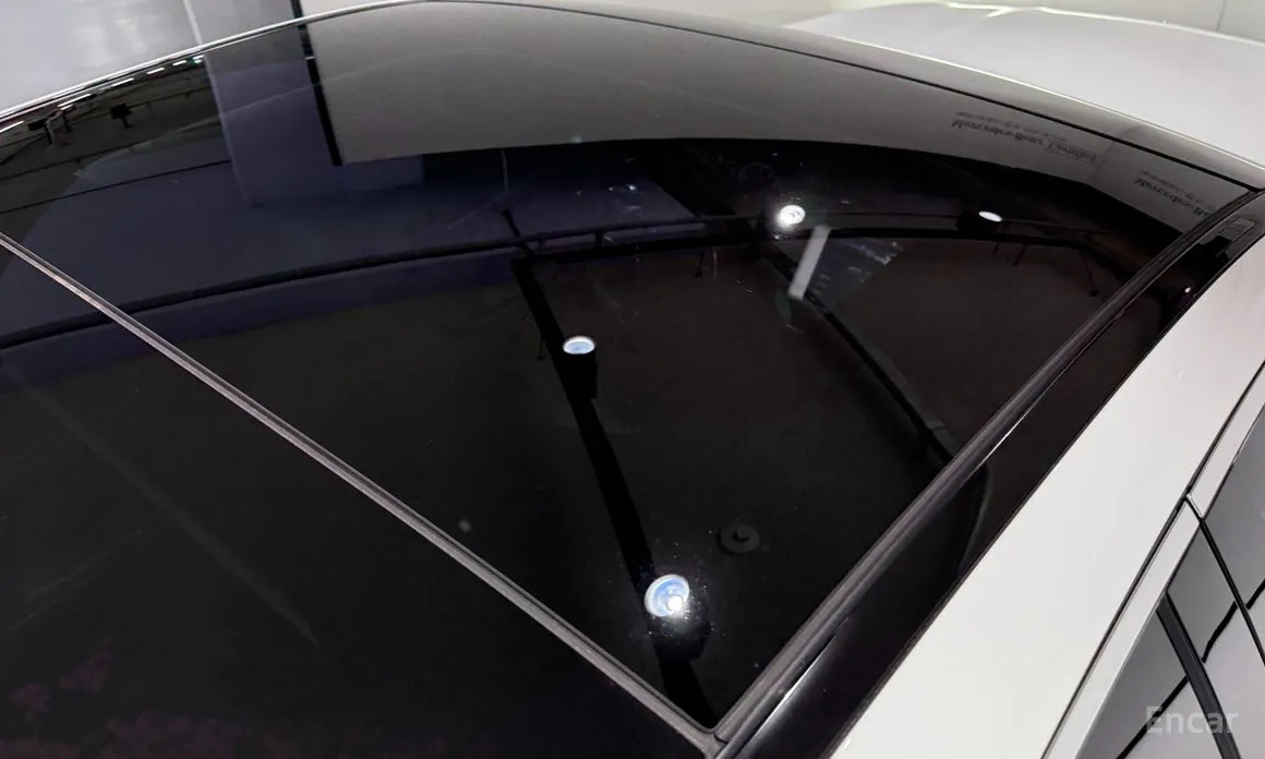 Фото 19 - Mercedes-Benz E-Class