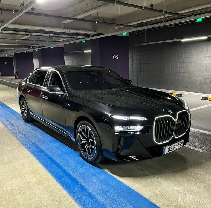Фото 1 - BMW 7 Series