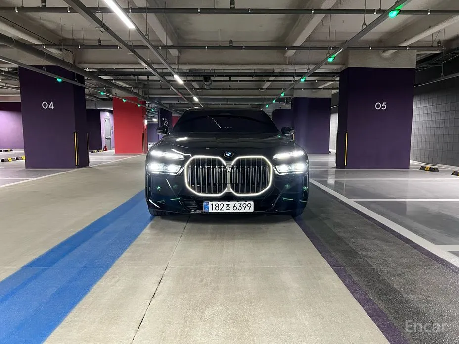 Фото 3 - BMW 7 Series