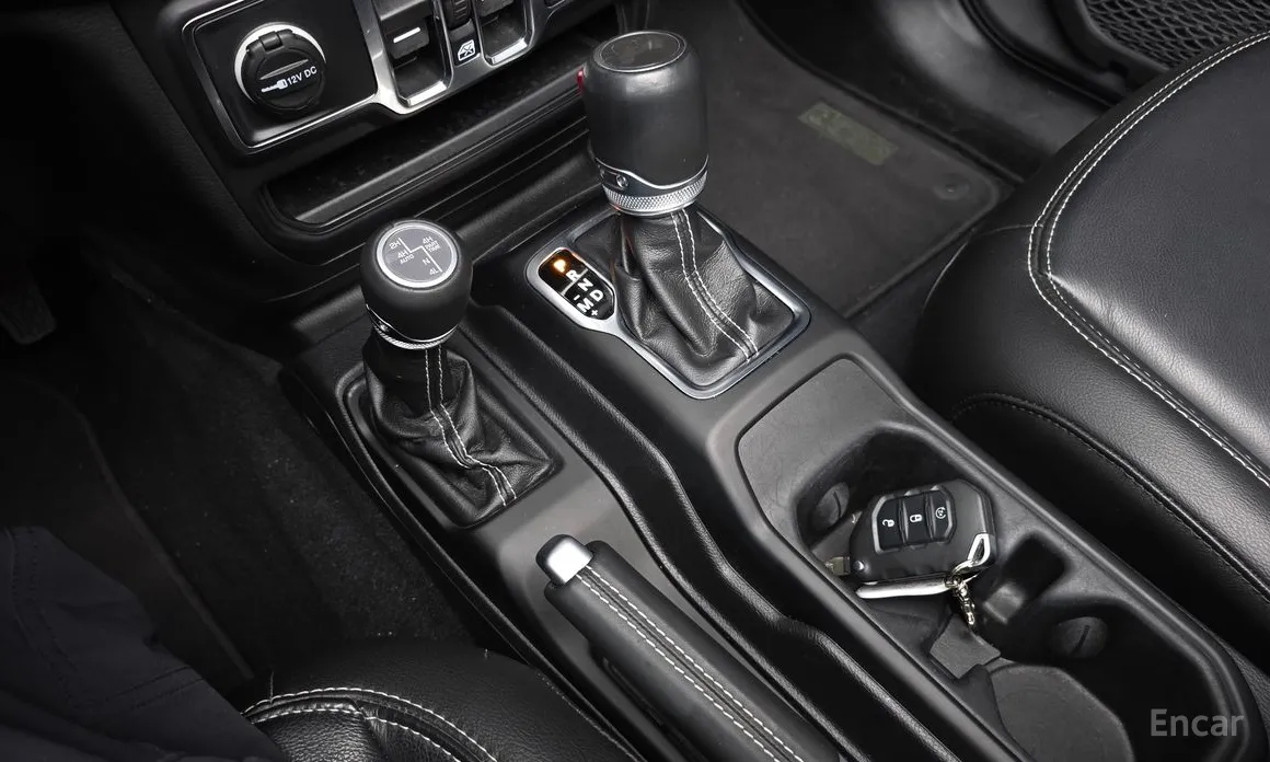 Jeep Wrangler 2018 2.0 Overland Power Top 4Door