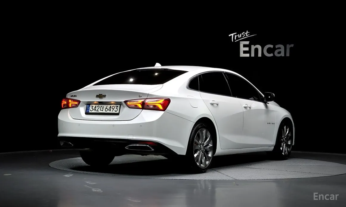 Фото 2 - Chevrolet Malibu