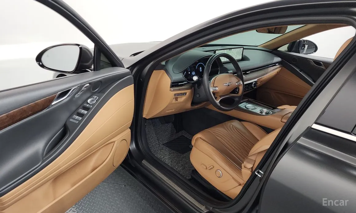 Фото 10 - Genesis G80