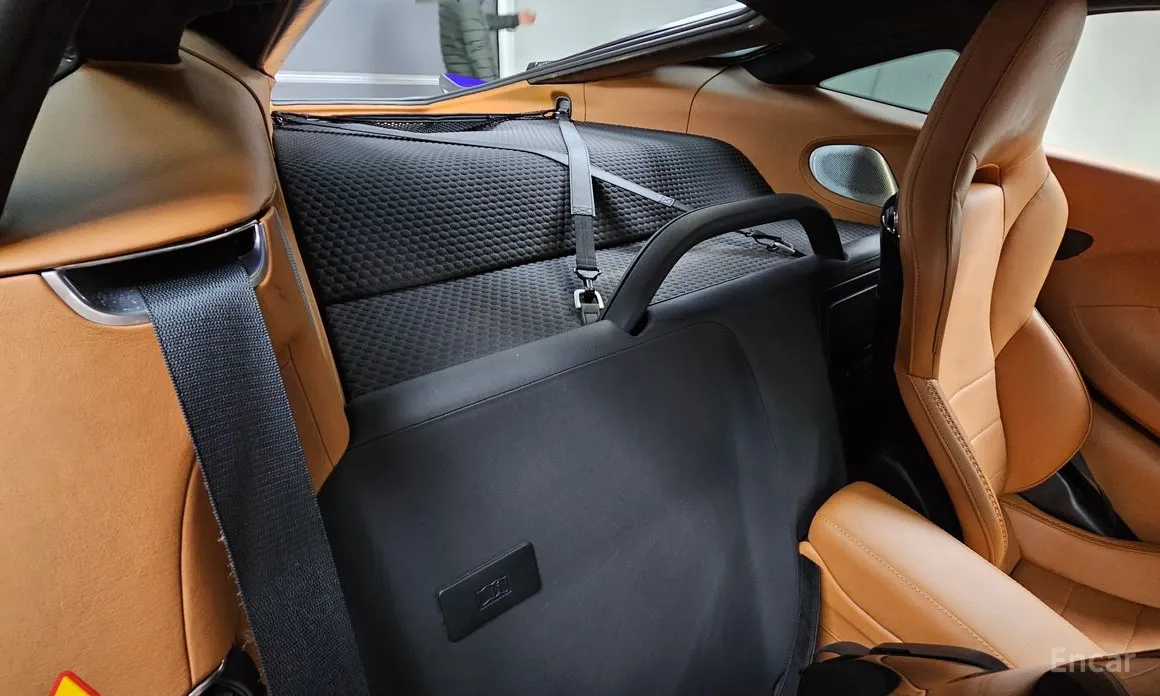 Фото 12 - McLaren GT