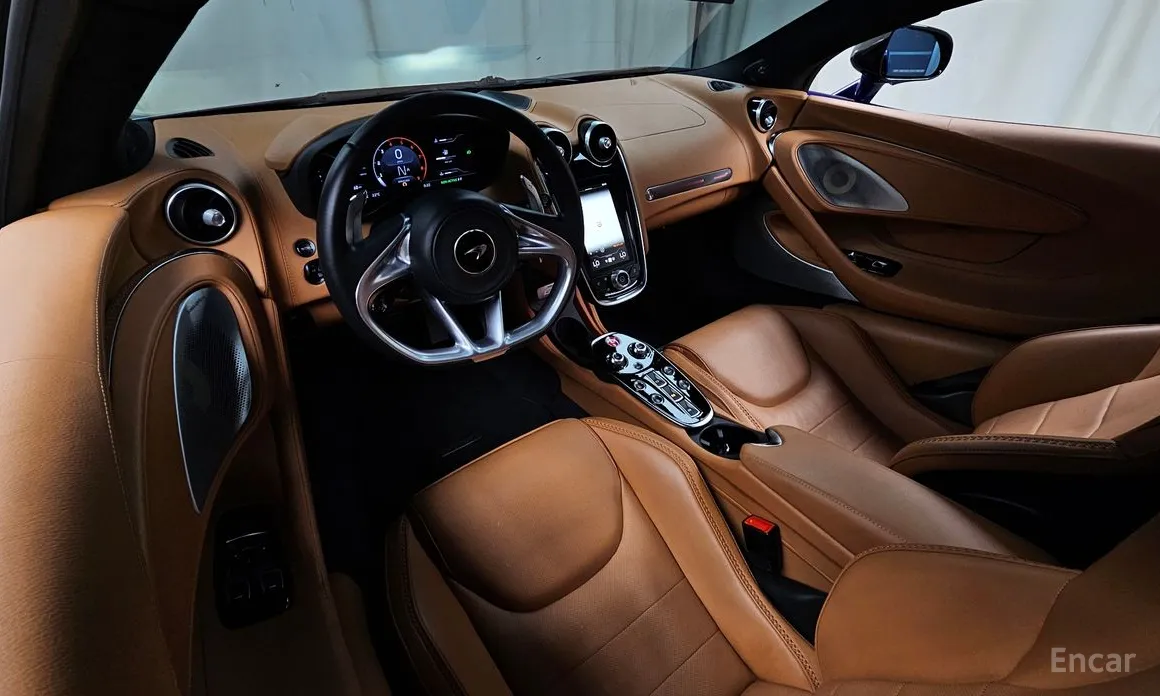 Фото 7 - McLaren GT