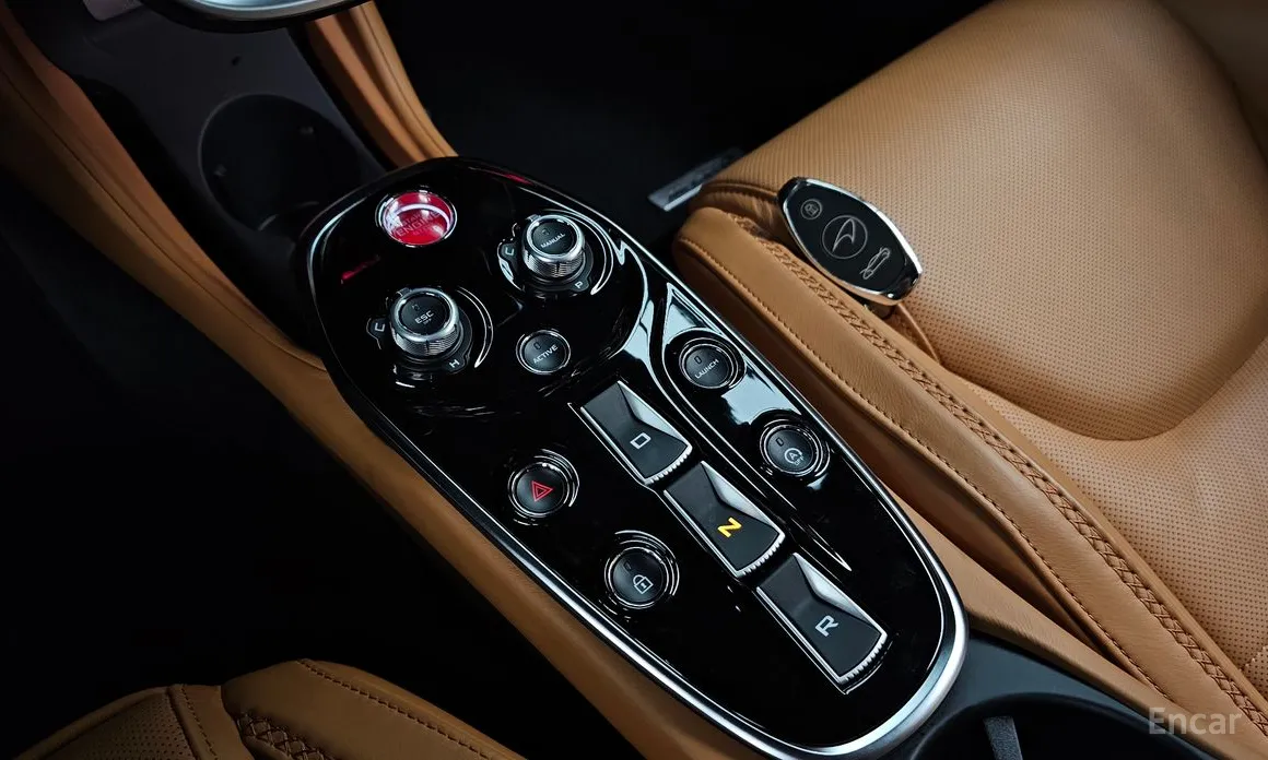 Фото 9 - McLaren GT