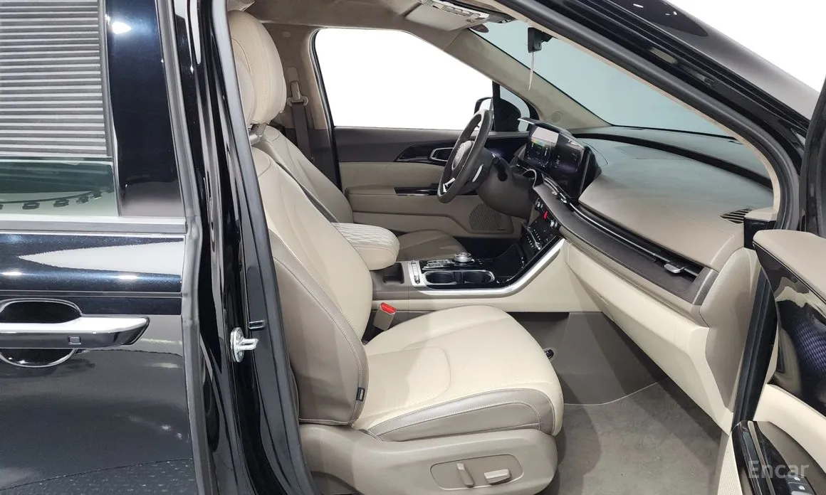 Фото 11 - Kia Carnival