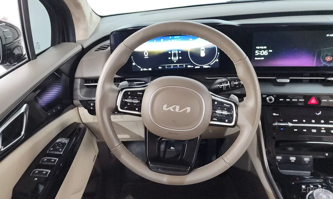 Фото 13 - Kia Carnival