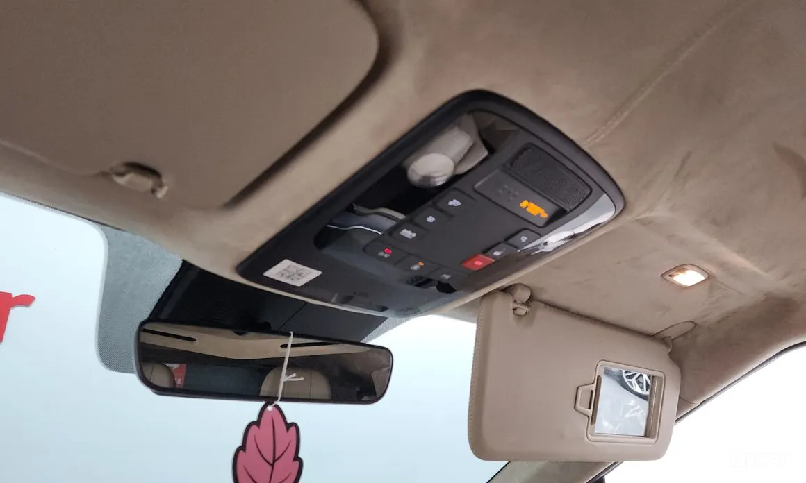 Фото 17 - Kia Carnival