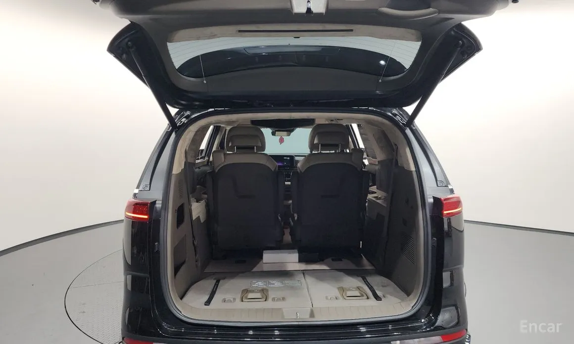 Фото 20 - Kia Carnival