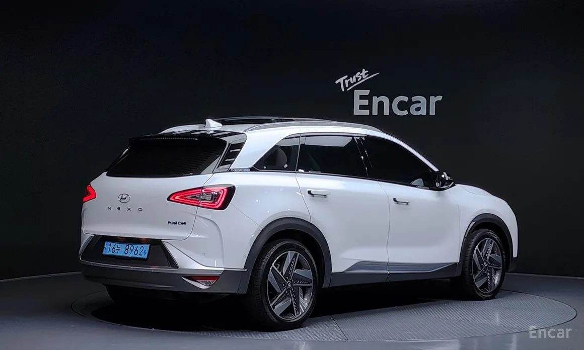 Фото 2 - Hyundai Nexo