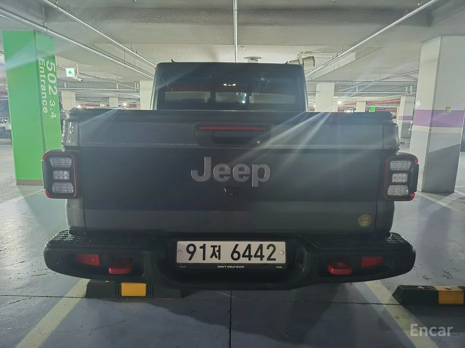 Фото 4 - Jeep Gladiator