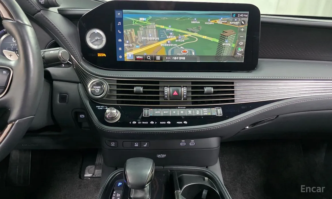 Фото 15 - Lexus LS