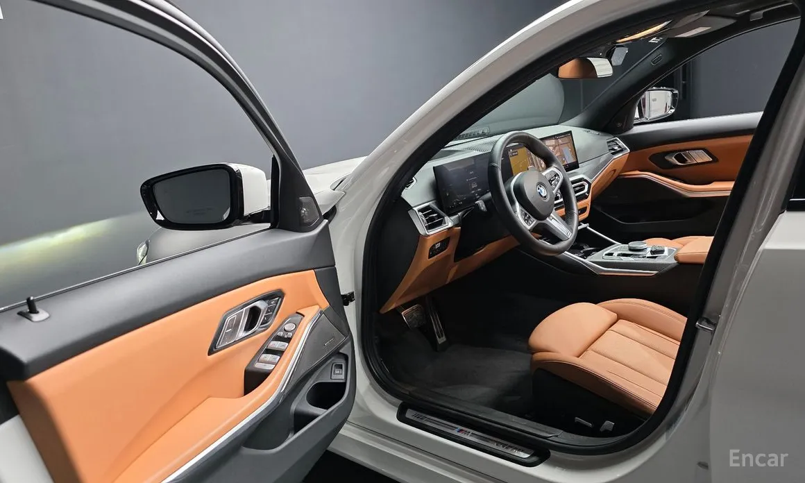 Photo 10 - BMW 3 Series