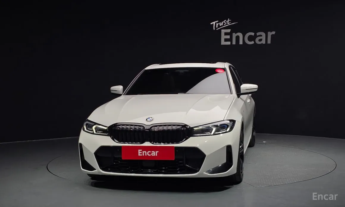 Photo 3 - BMW 3 Series