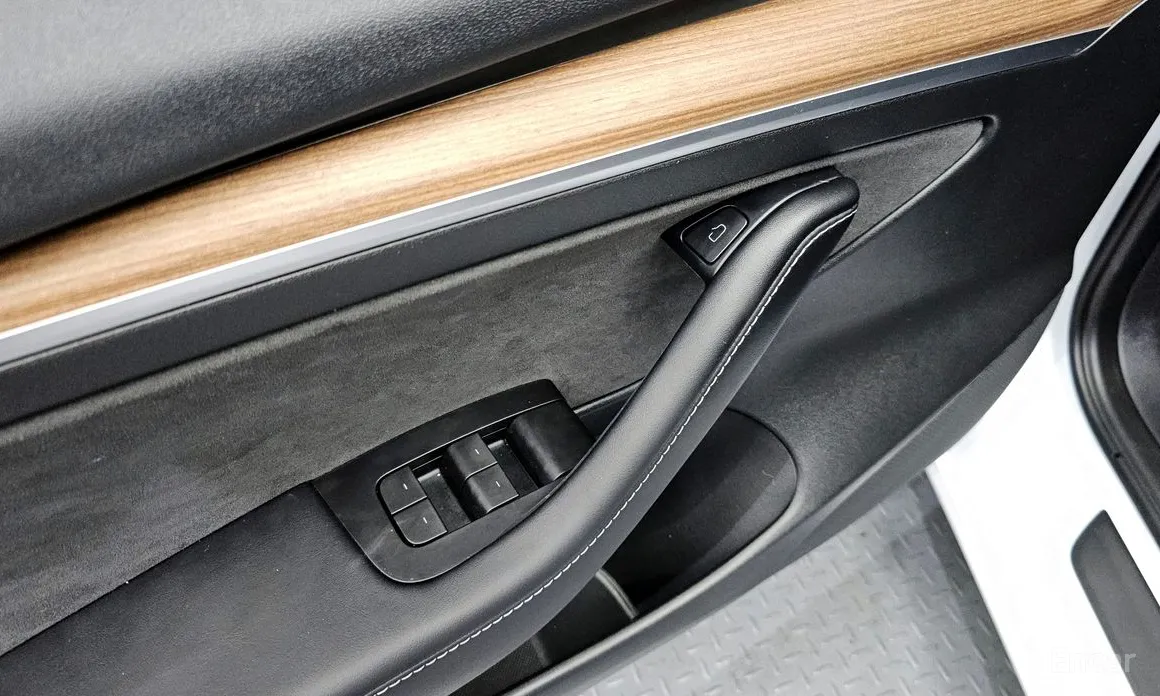 Фото 19 - Tesla Model 3