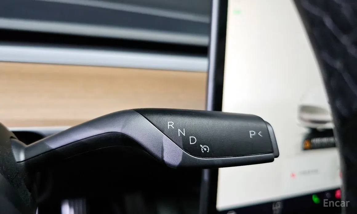 Фото 9 - Tesla Model 3