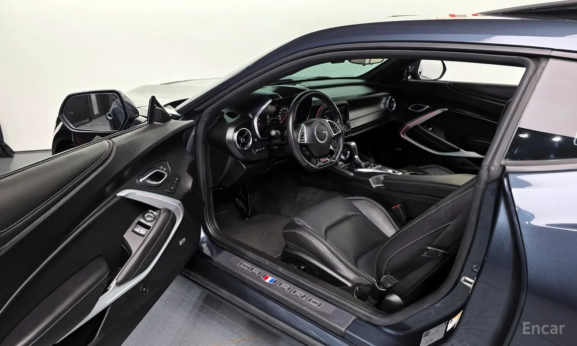 Фото 10 - Chevrolet Camaro