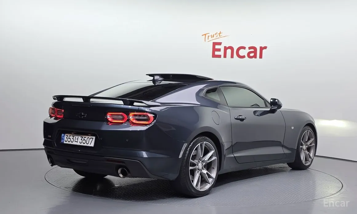 Фото 2 - Chevrolet Camaro