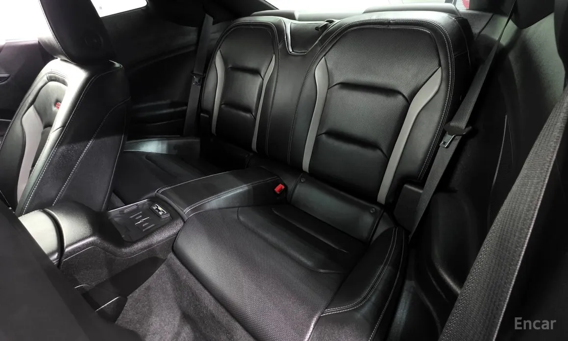 Фото 20 - Chevrolet Camaro