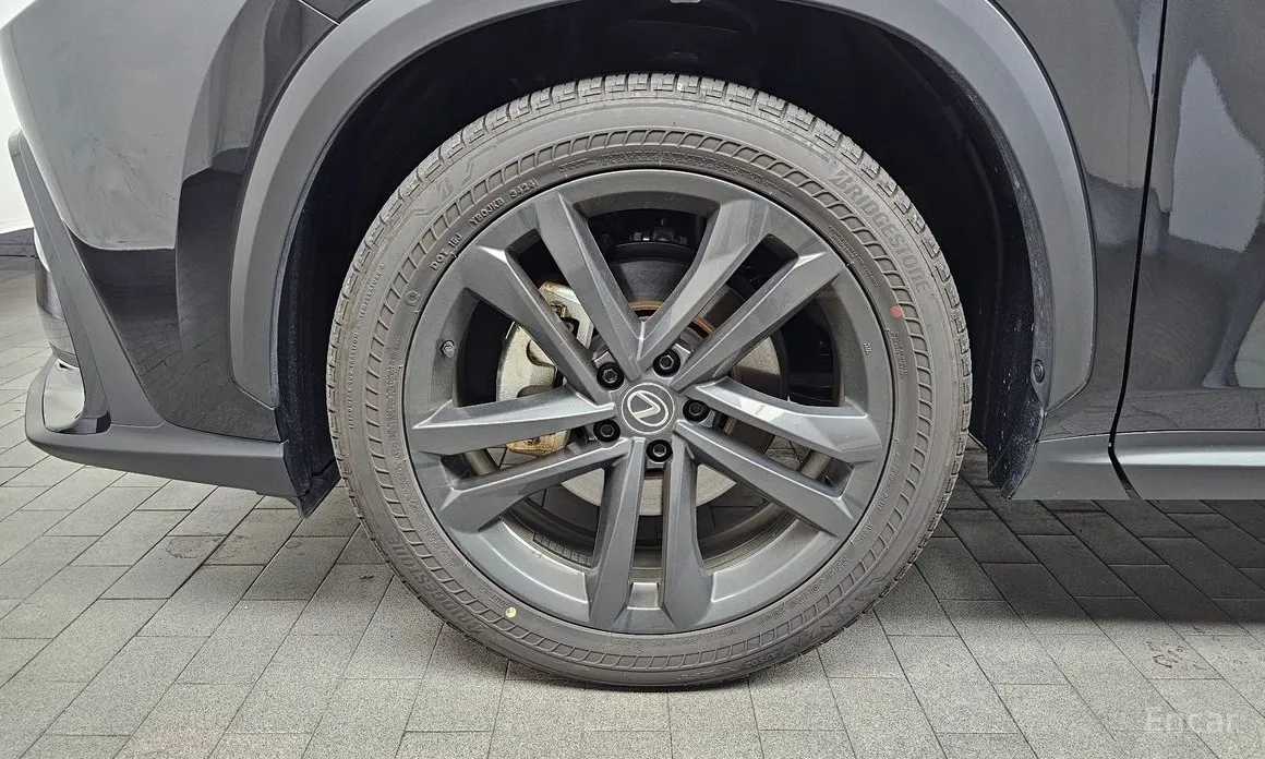 Фото 5 - Lexus NX