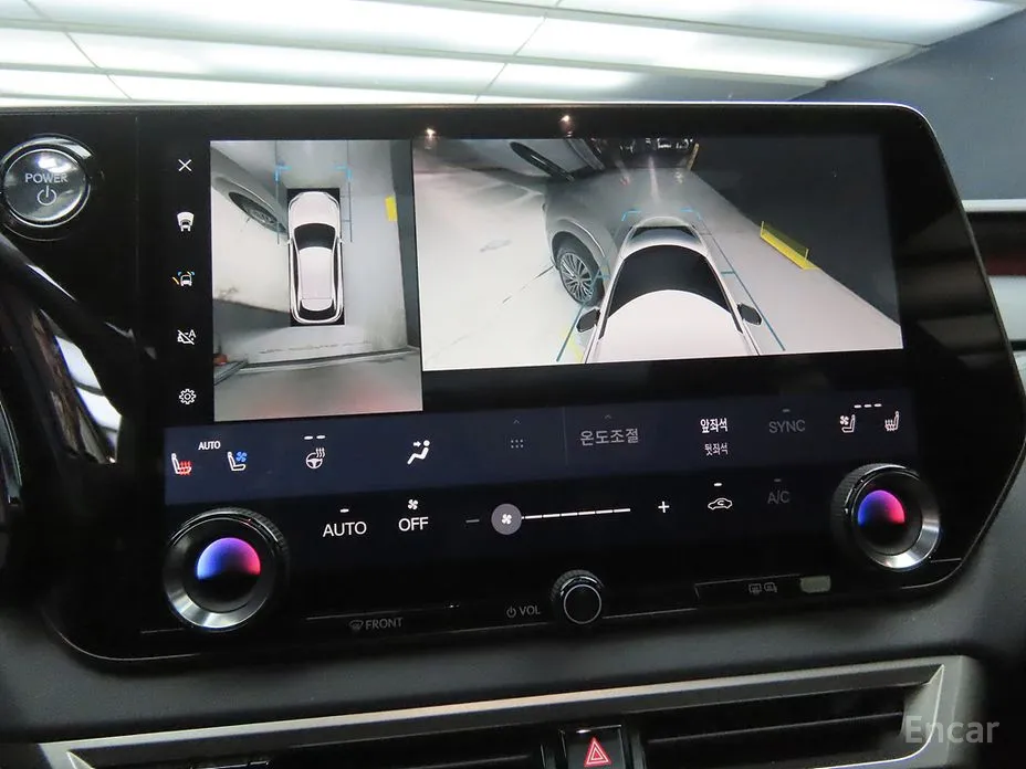 Фото 10 - Lexus RX