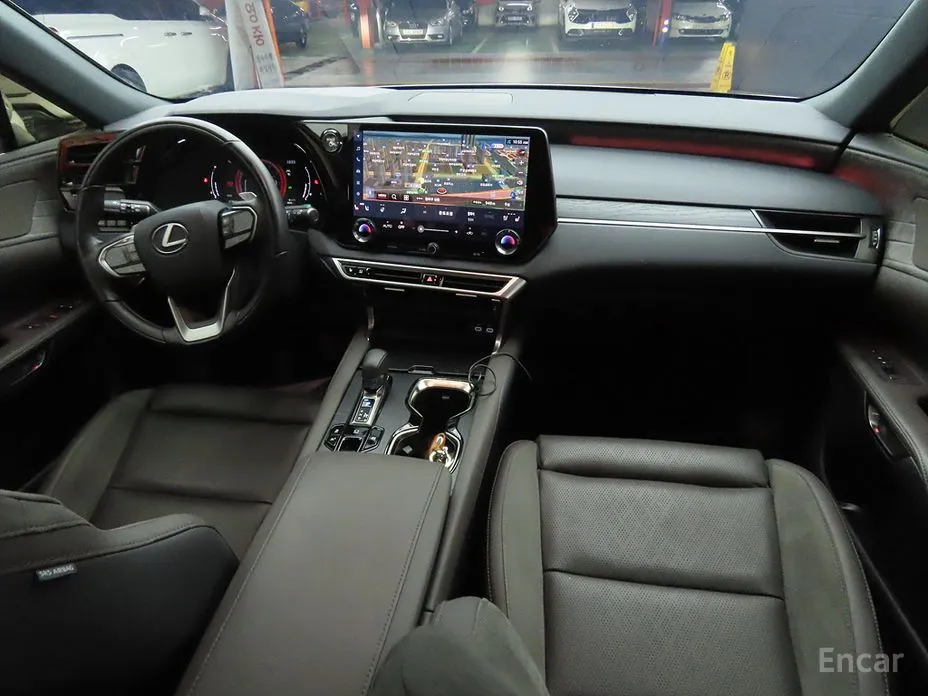 Фото 5 - Lexus RX