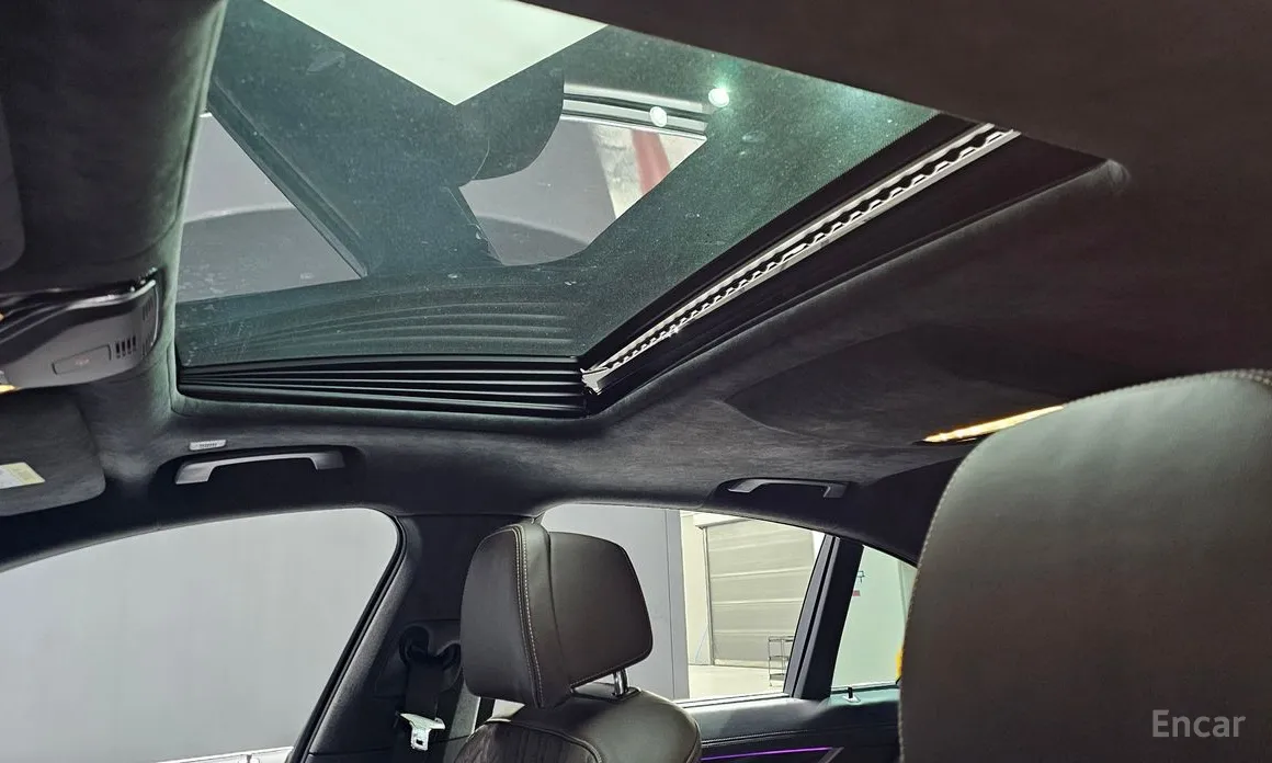 Фото 19 - BMW 7 Series