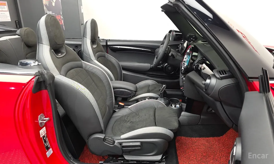 Фото 11 - Mini Cooper Convertible