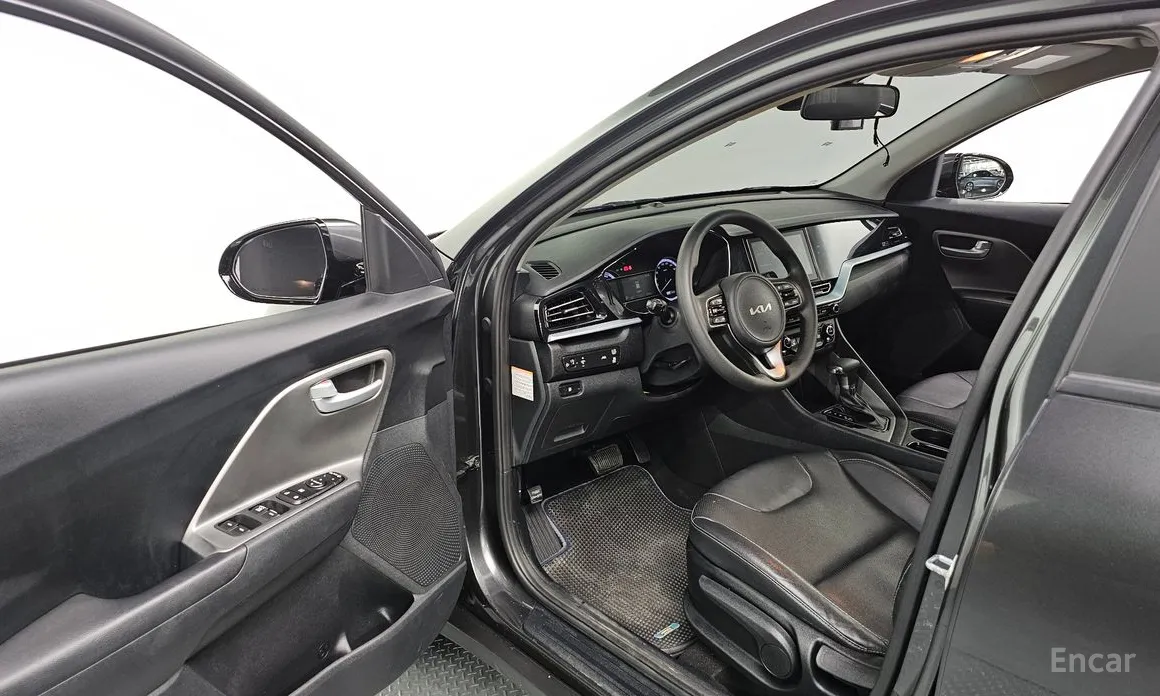 Фото 10 - Kia Niro