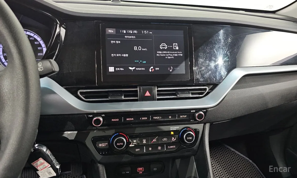 Фото 18 - Kia Niro