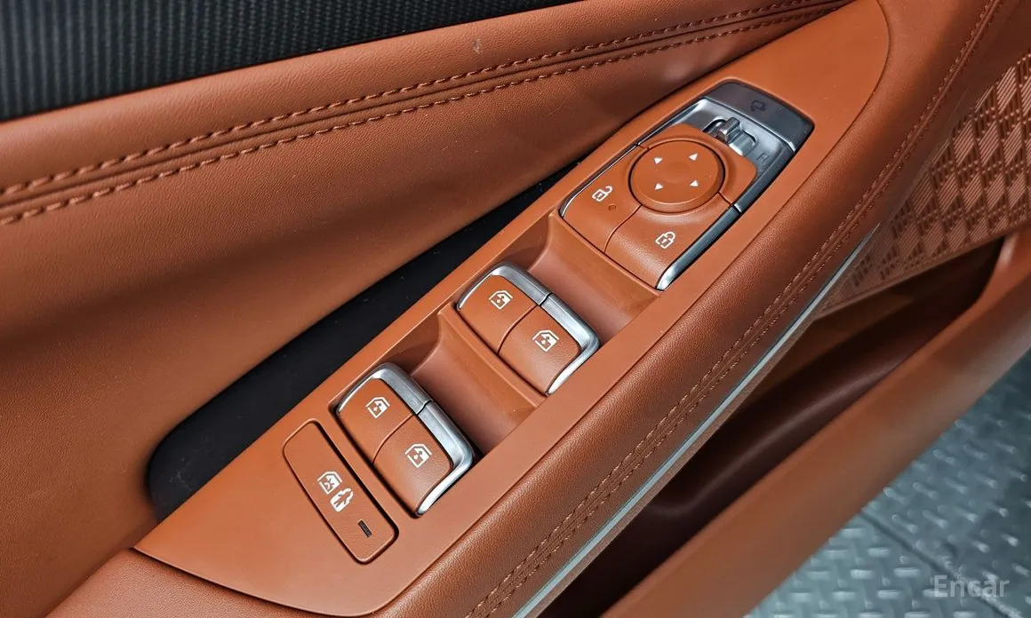 Фото 12 - Kia K8