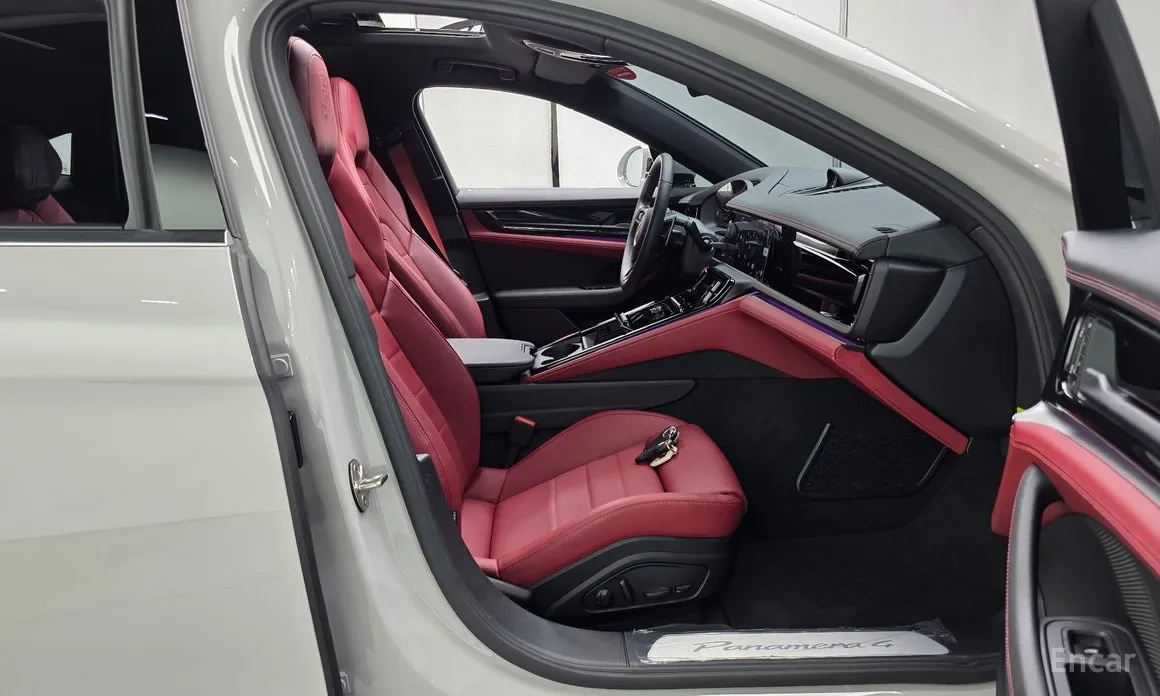 Фото 10 - Porsche Panamera