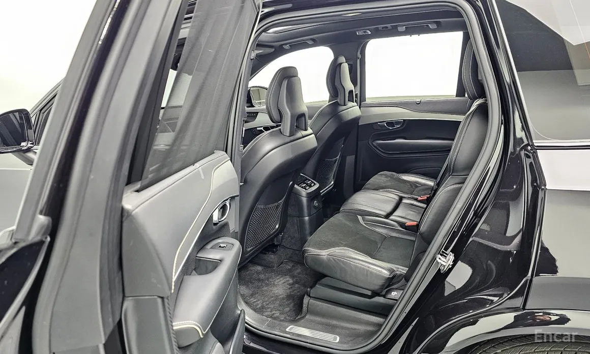 Фото 12 - Volvo XC90