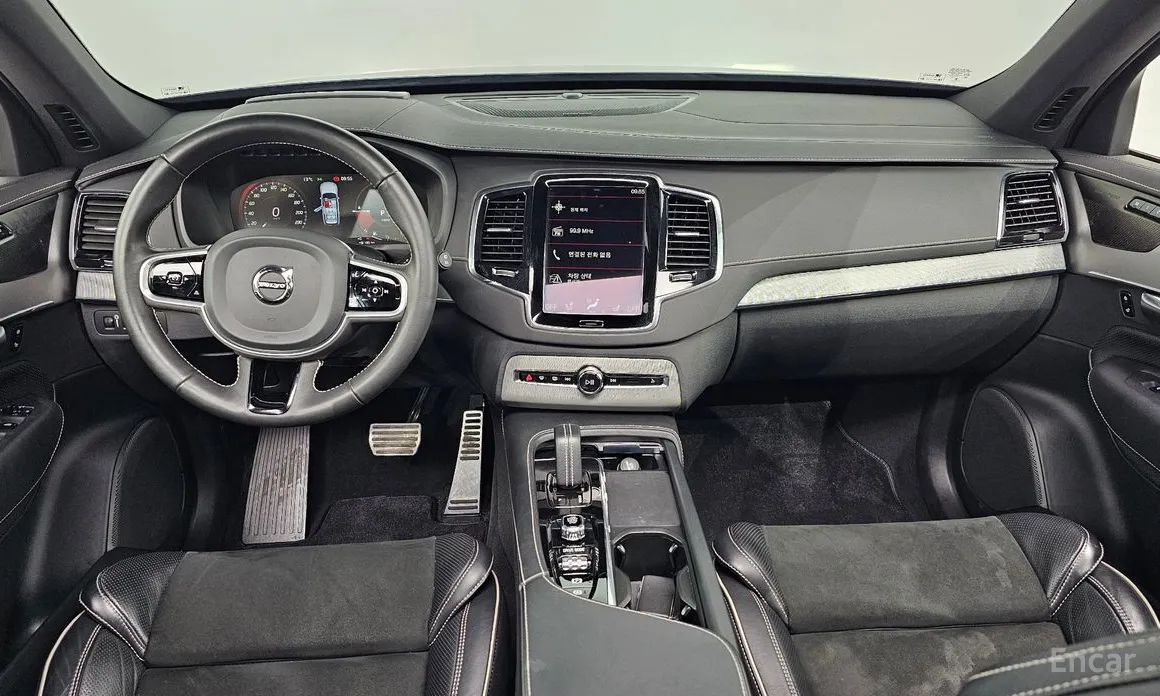 Фото 7 - Volvo XC90