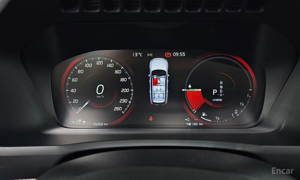 Фото 8 - Volvo XC90