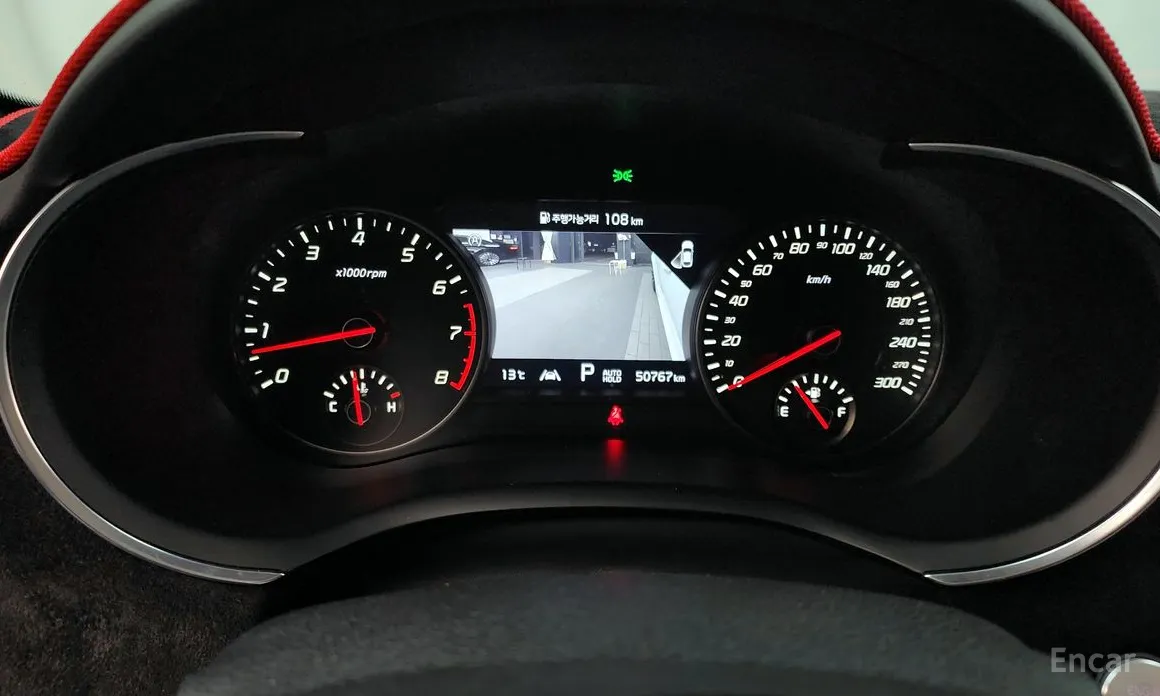 Фото 8 - Kia Stinger