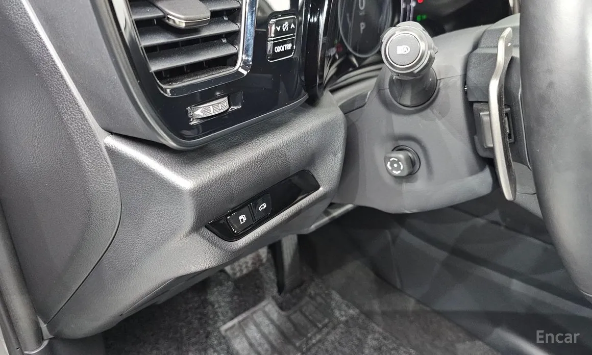 Фото 16 - Lexus NX