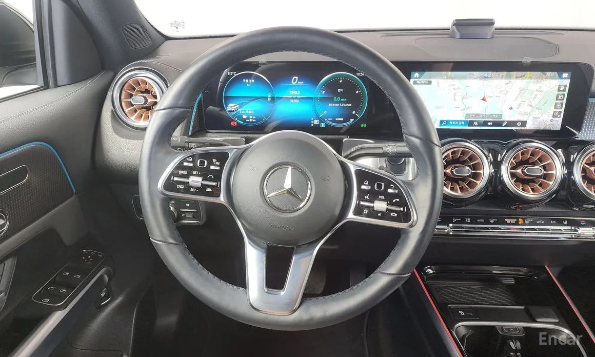 Фото 13 - Mercedes-Benz EQB