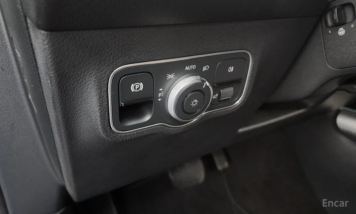 Фото 19 - Mercedes-Benz EQB