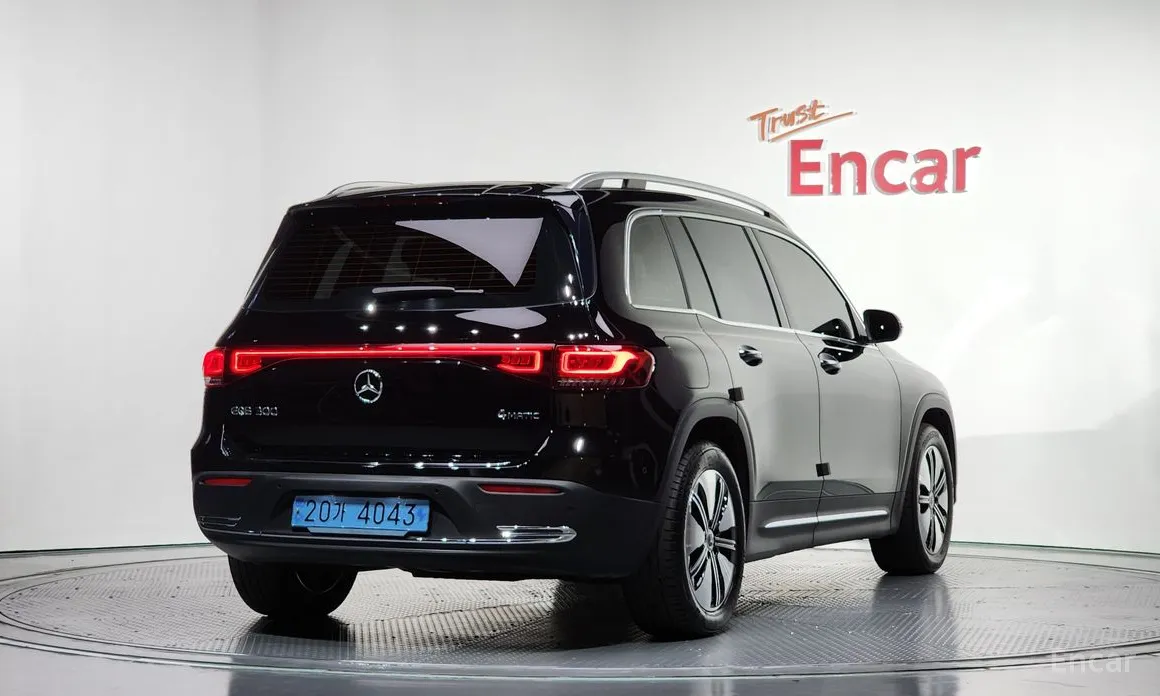 Фото 2 - Mercedes-Benz EQB