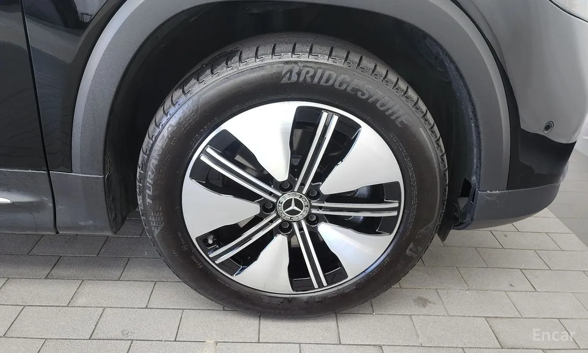 Фото 5 - Mercedes-Benz EQB