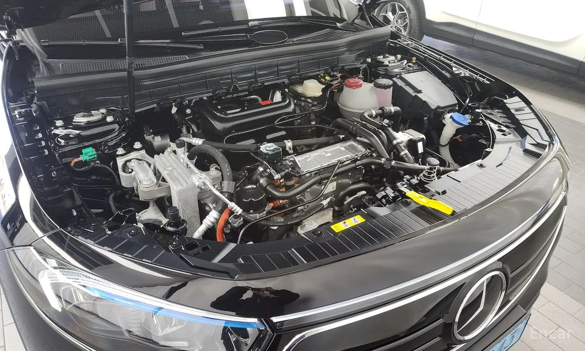 Фото 6 - Mercedes-Benz EQB