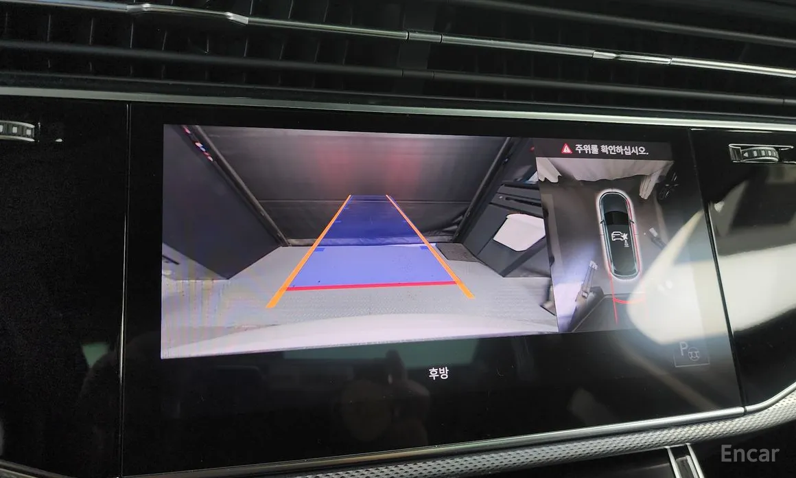 Фото 15 - Audi Q7