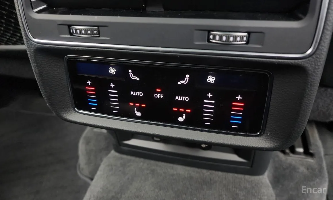 Фото 19 - Audi Q7