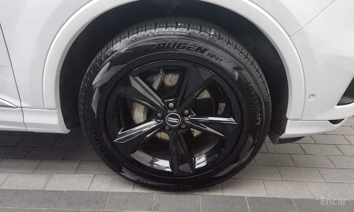 Фото 5 - Audi Q7