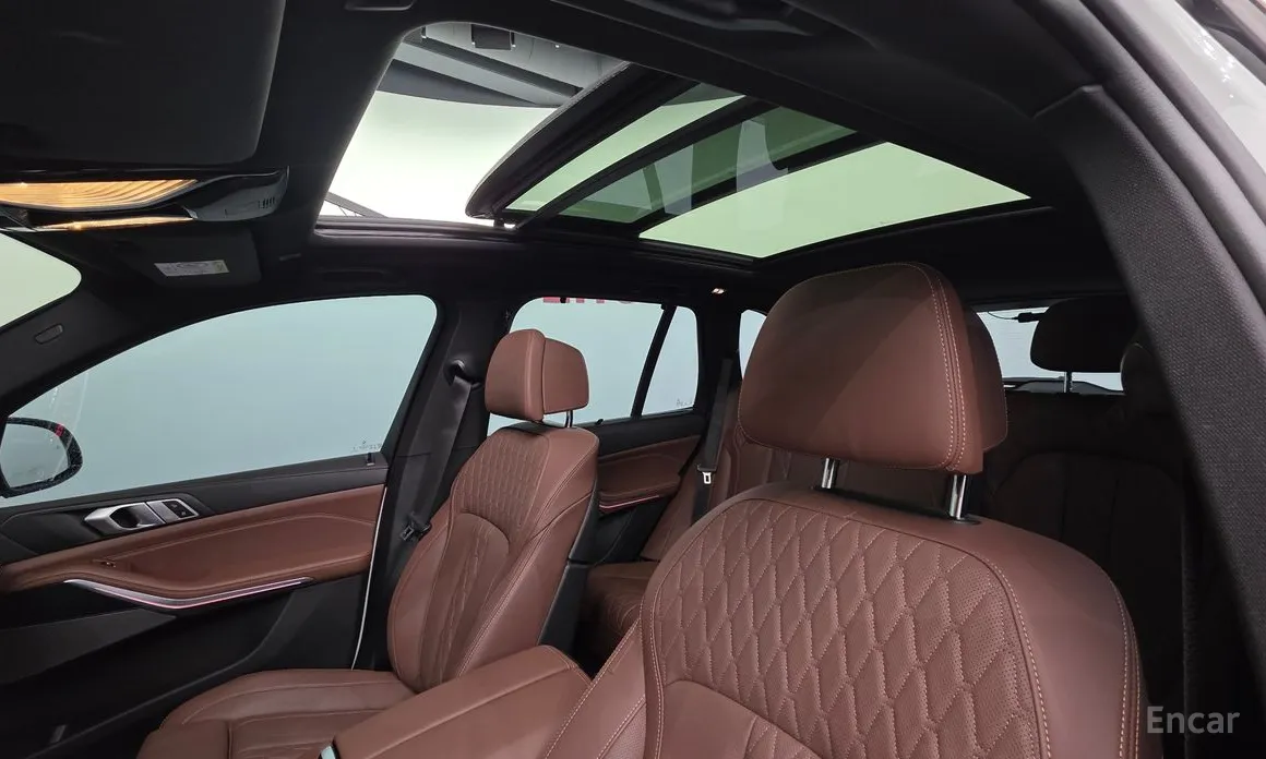 Фото 19 - BMW X5