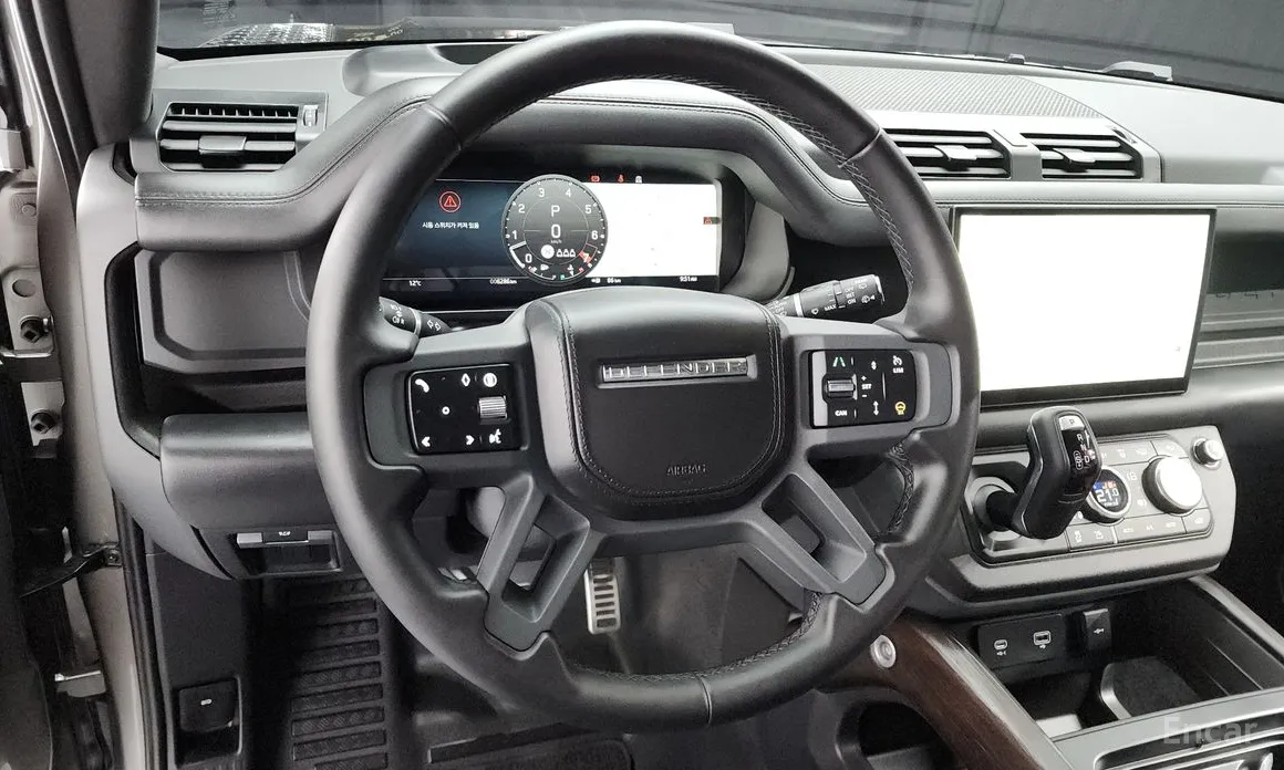 Фото 13 - Land Rover Defender