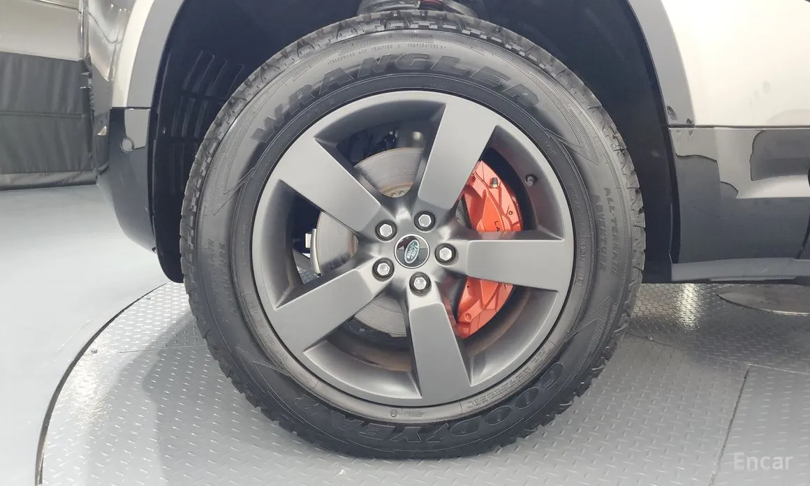 Фото 5 - Land Rover Defender